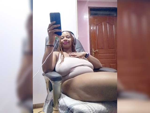 CandyLove live cam on BongaCams