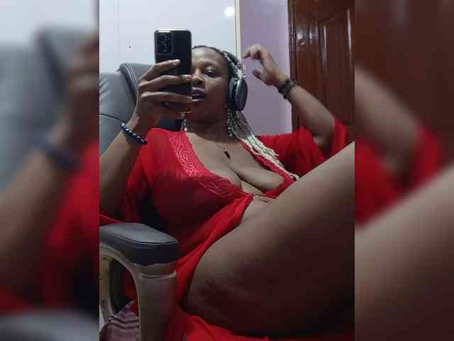 CandyLove Live Webcam on BongaCams
