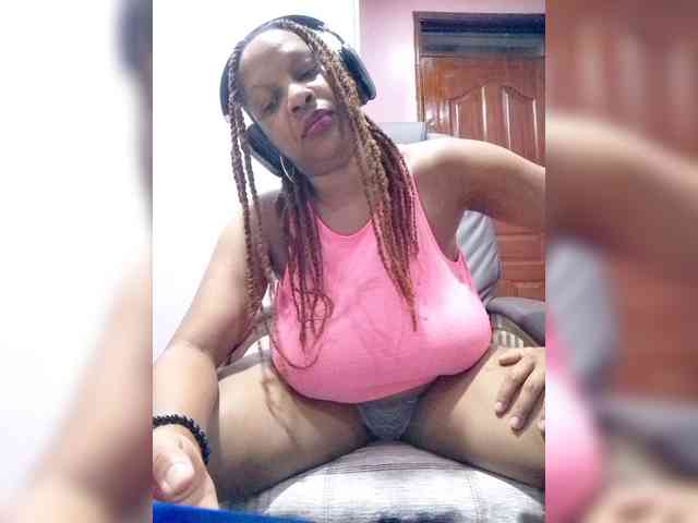 CandyLove's webcam live show