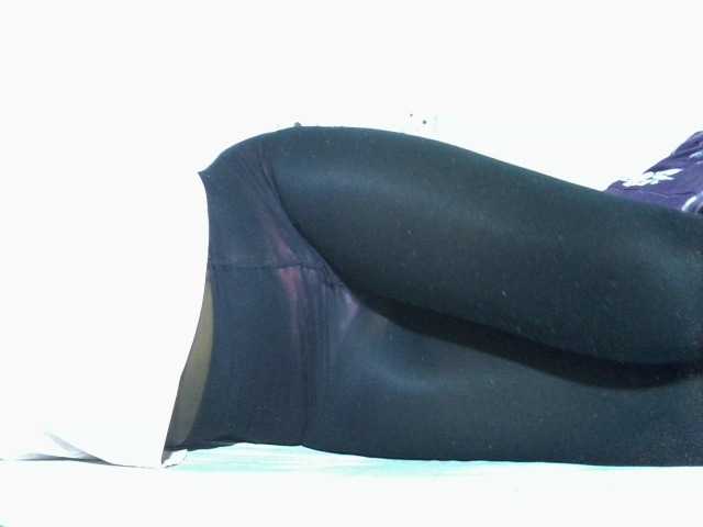 Sexycharlet43 live cam on BongaCams