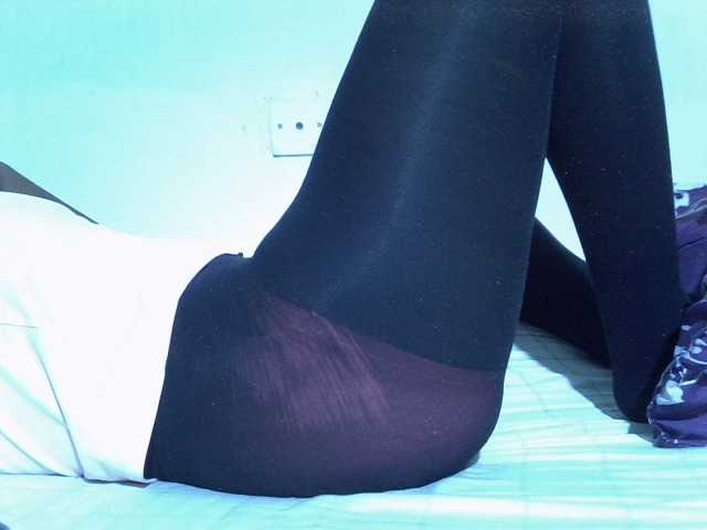 Sexycharlet43 live cam on BongaCams