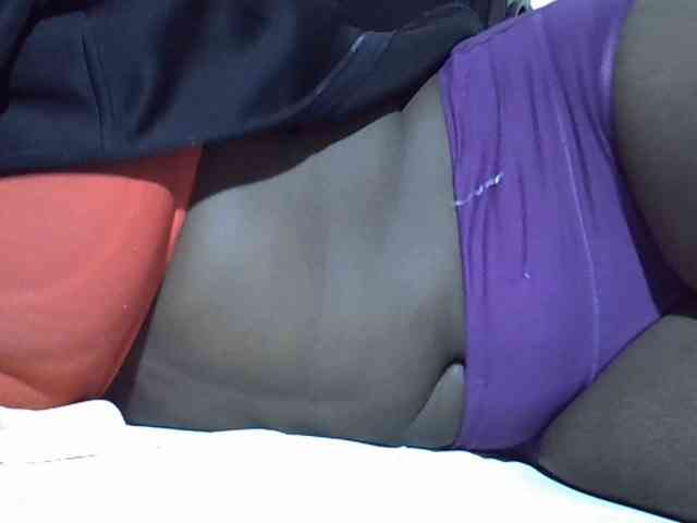 Sexycharlet43 webcam