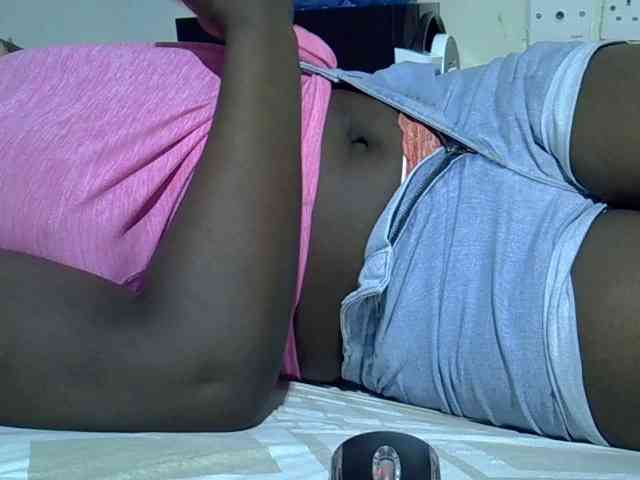 Sexycharlet43 webcam