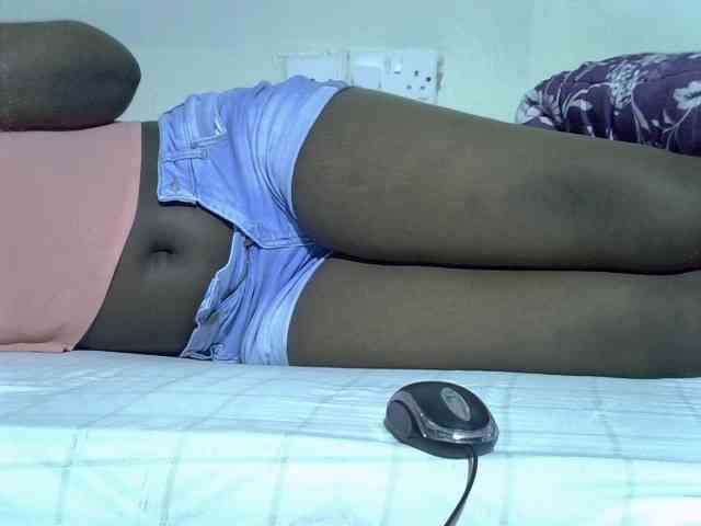 Sexycharlet43 webcam