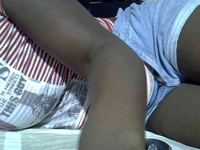 Sexycharlet43 webcam