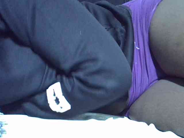 Sexycharlet43 webcam