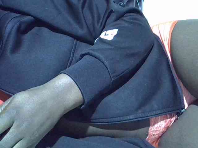 Sexycharlet43 webcam