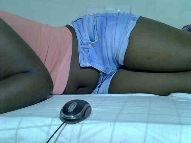 Sexycharlet43 webcam