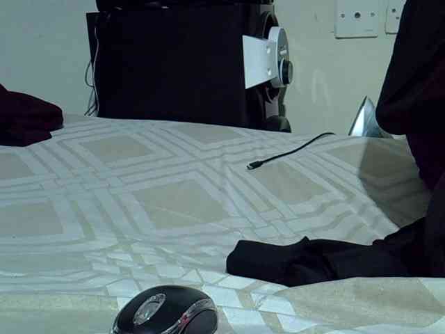 Sexycharlet43 webcam