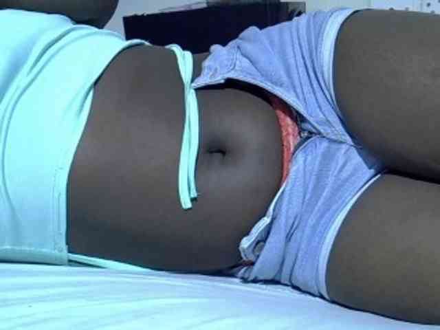 Sexycharlet43 webcam