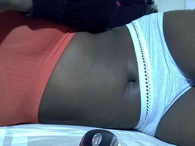 Sexycharlet43 webcam