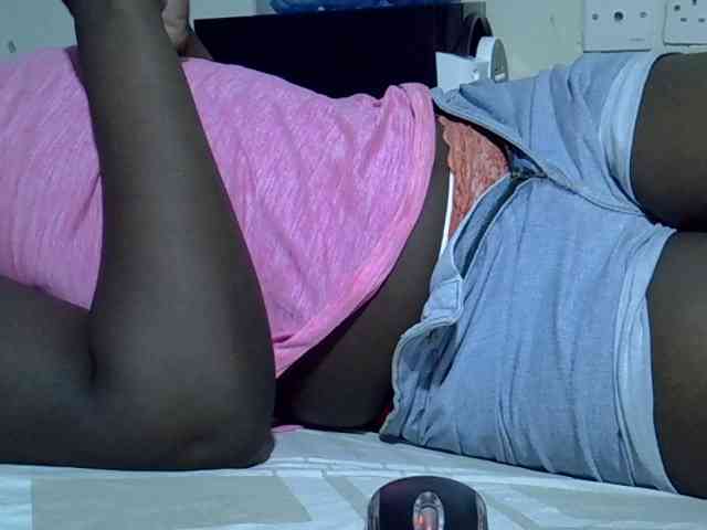 Sexycharlet43 webcam