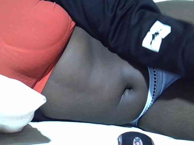 Sexycharlet43 webcam