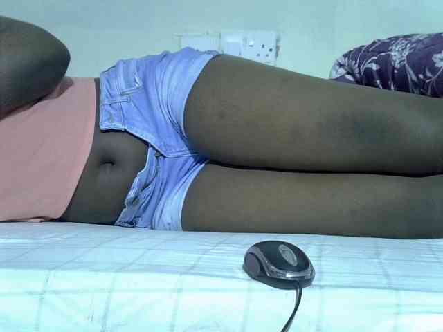 Sexycharlet43 webcam