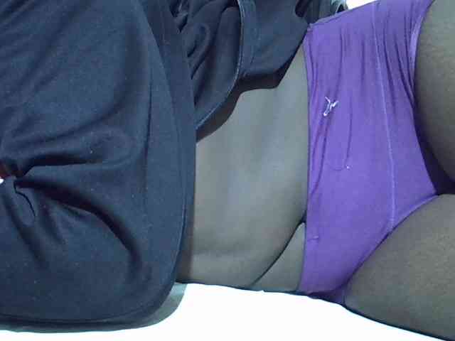 Sexycharlet43 webcam