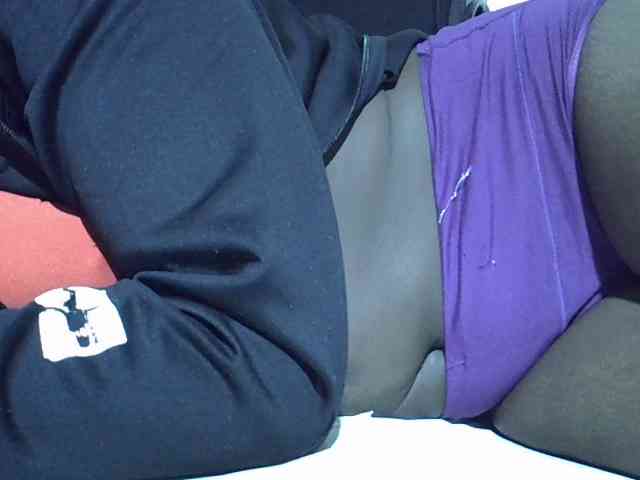 Sexycharlet43 webcam