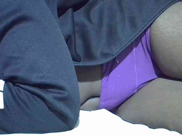 Sexycharlet43 webcam