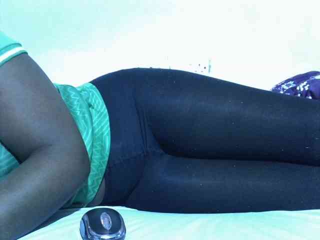 Sexycharlet43 webcam