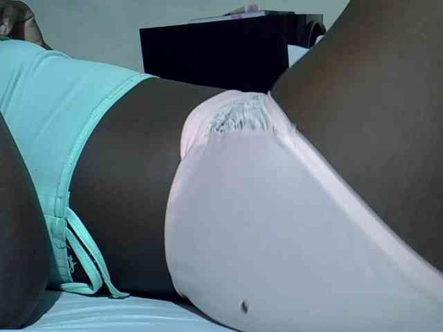 Sexycharlet43 webcam