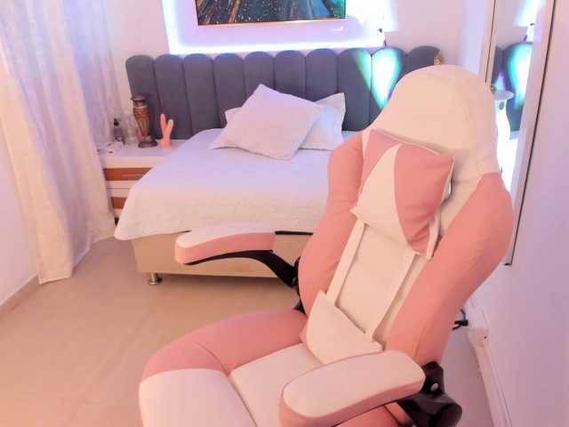 Ridwanaa live cam on BongaCams