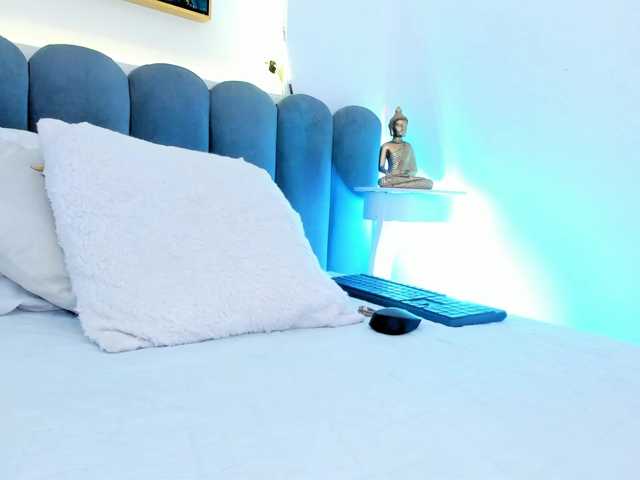 Ridwanaa live cam on BongaCams