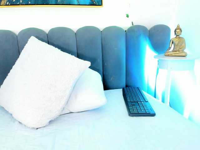 Ridwanaa live cam on BongaCams