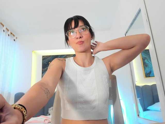 Ridwanaa live cam on BongaCams
