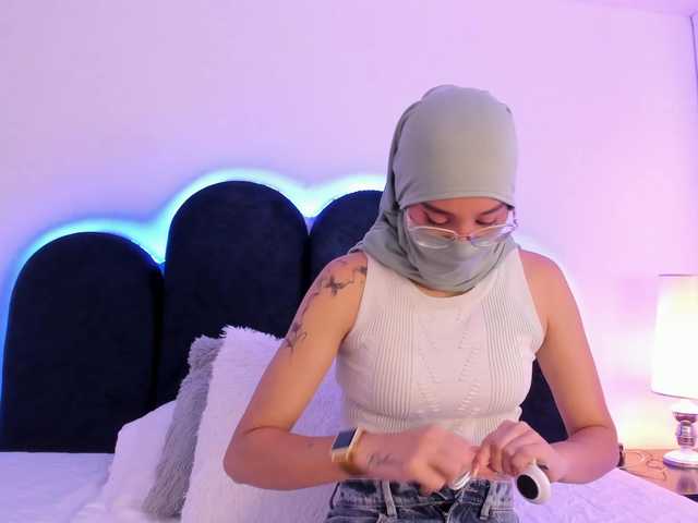 Ridwanaa's BongaCams show and profile