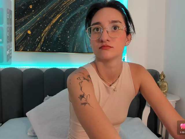 Ridwanaa live cam on BongaCams