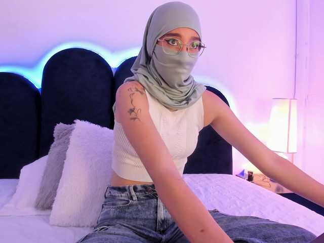 Ridwanaa's BongaCams show and profile