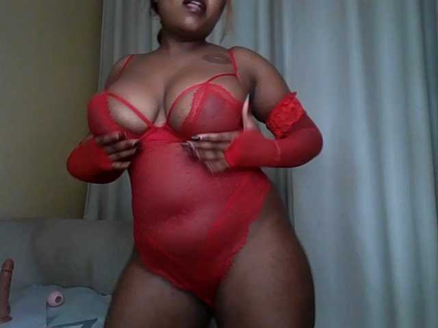 Busty-Bree live cam on BongaCams