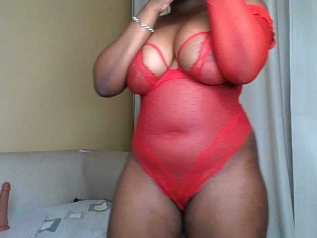 Busty-Bree live cam on BongaCams