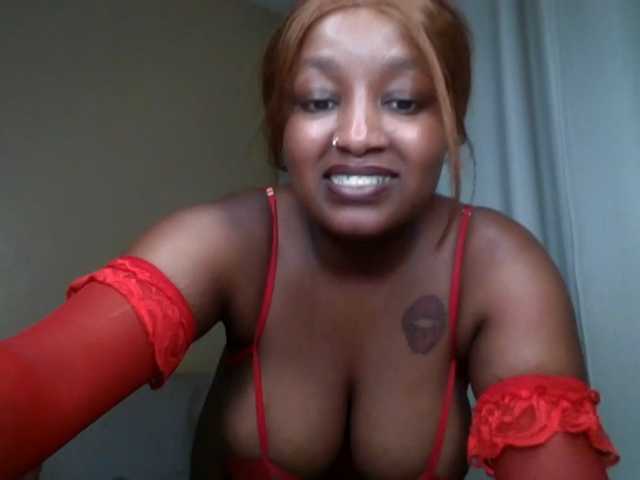 Busty-Bree live cam on BongaCams