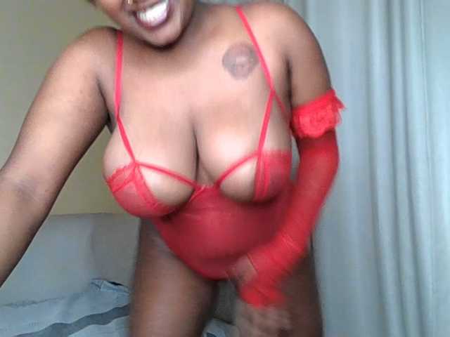 Busty-Bree live cam on BongaCams