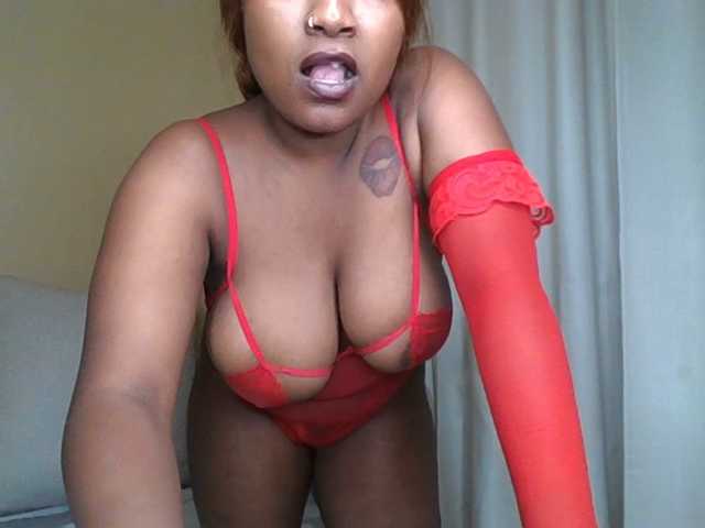 Busty-Bree live cam on BongaCams