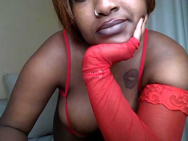 Busty-Bree live cam on BongaCams