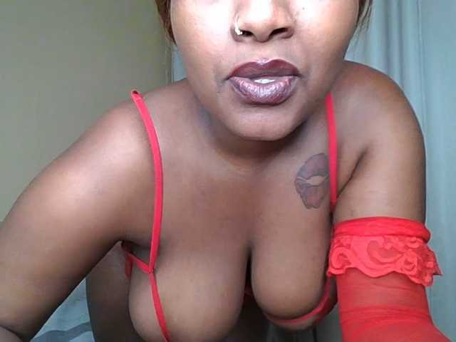 Busty-Bree live cam on BongaCams