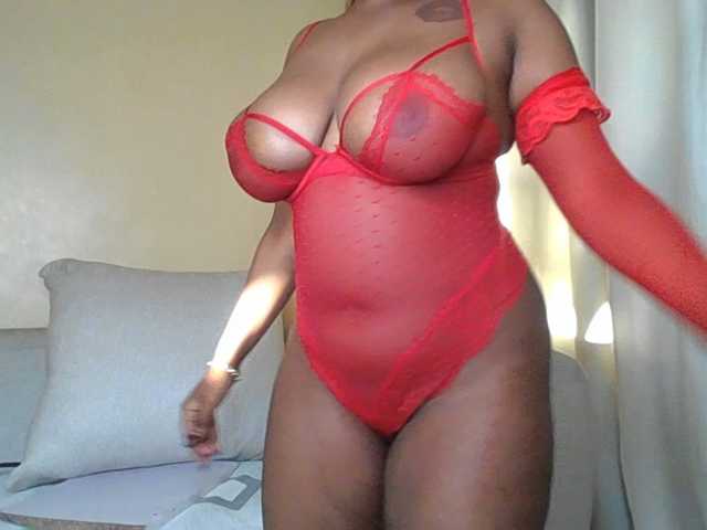 Busty-Bree live cam on BongaCams
