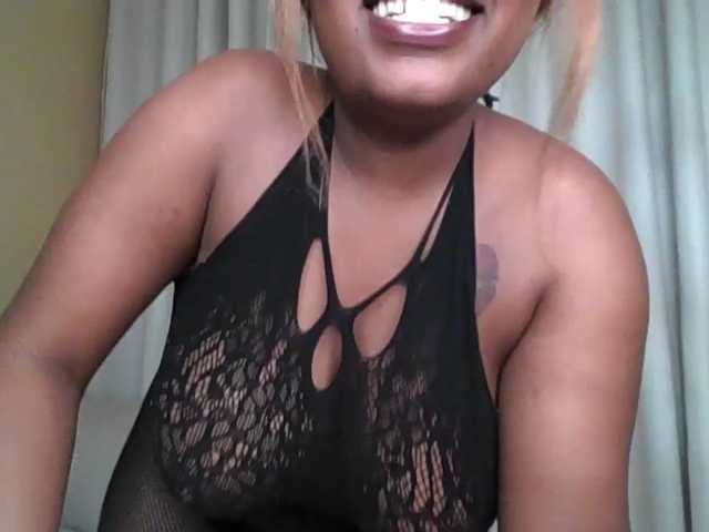Busty-Bree live cam on BongaCams