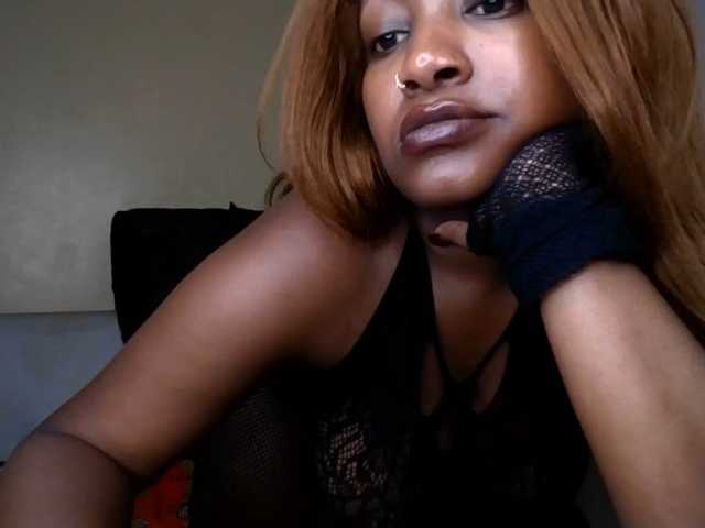 Busty-Bree live cam on BongaCams