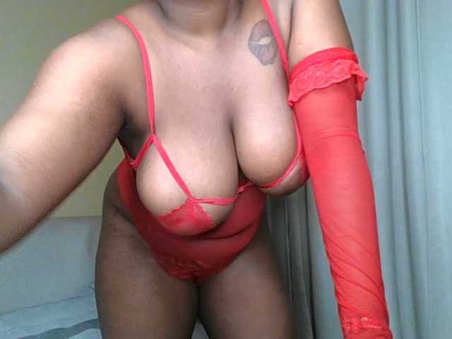Busty-Bree live cam on BongaCams