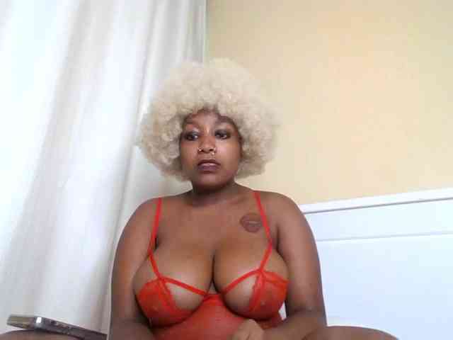 Busty-Bree