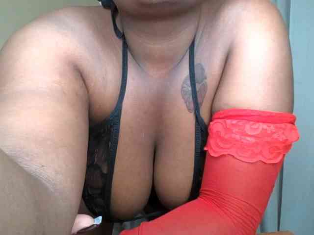 Busty-Bree