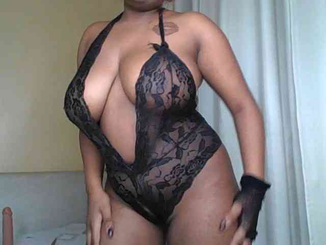 Busty-Bree