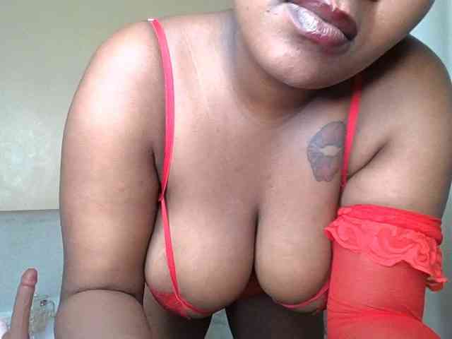 Busty-Bree
