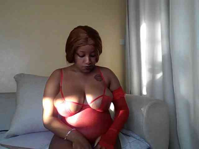 Busty-Bree