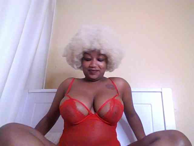Busty-Bree