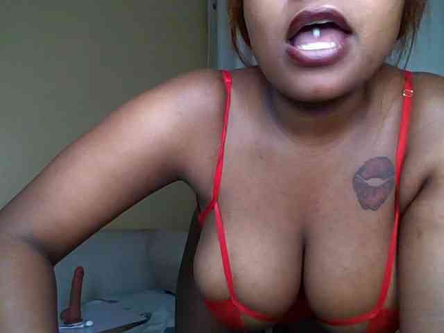 Busty-Bree