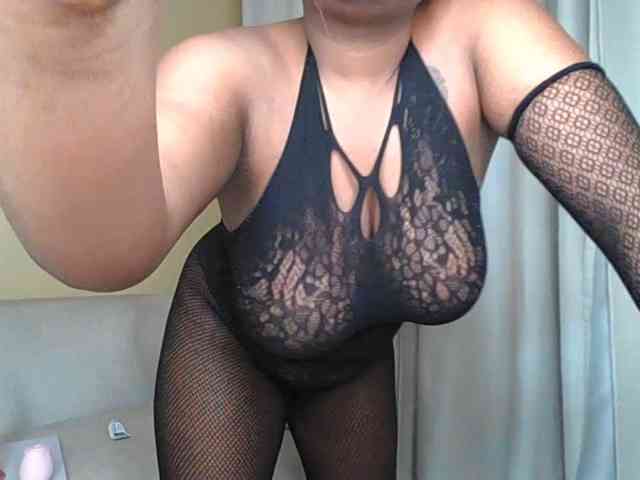 Busty-Bree