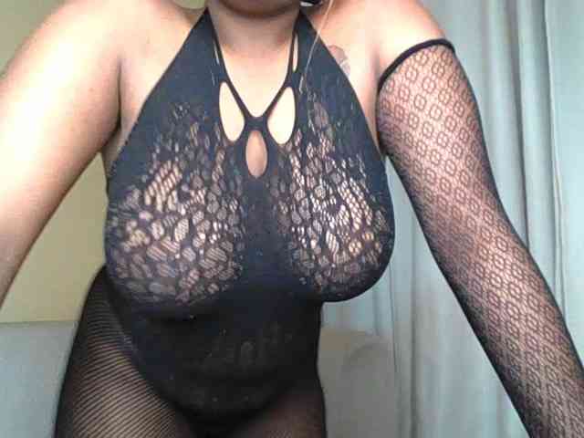 Busty-Bree